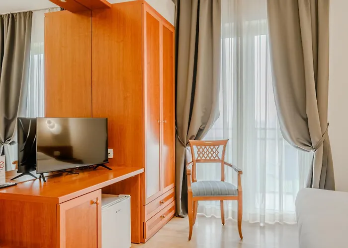 Nuova Barcaccia Hotel