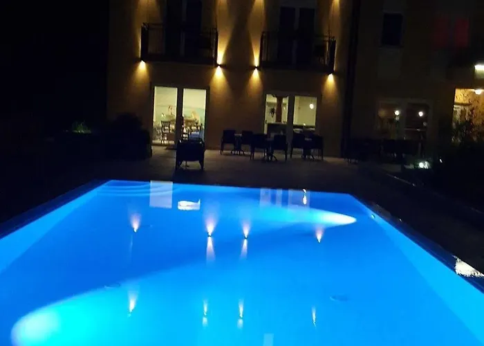 Nuova Barcaccia Hotel 3*