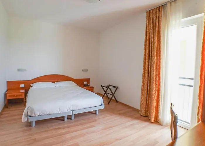 Nuova Barcaccia 3* Peschiera del Garda