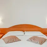 Nuova Barcaccia 호텔 페스키에라델가르다