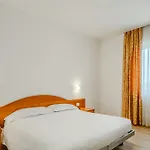 Nuova Barcaccia 호텔 페스키에라델가르다