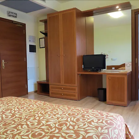 Nuova Barcaccia Otel Peschiera del Garda