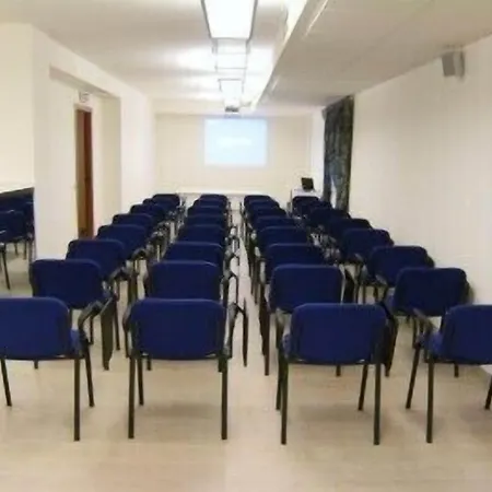 Nuova Barcaccia Otel