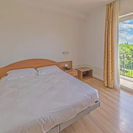 Nuova Barcaccia Otel Peschiera del Garda