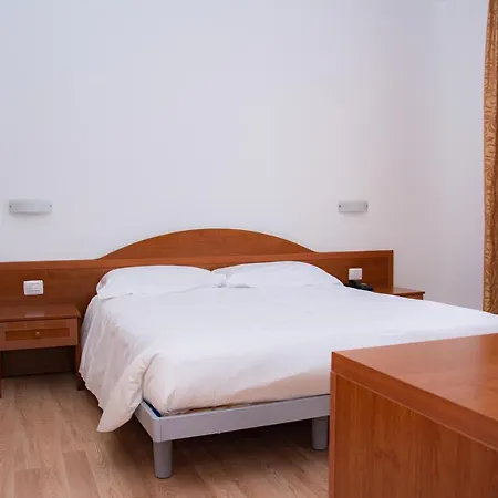 Nuova Barcaccia 3* Peschiera del Garda