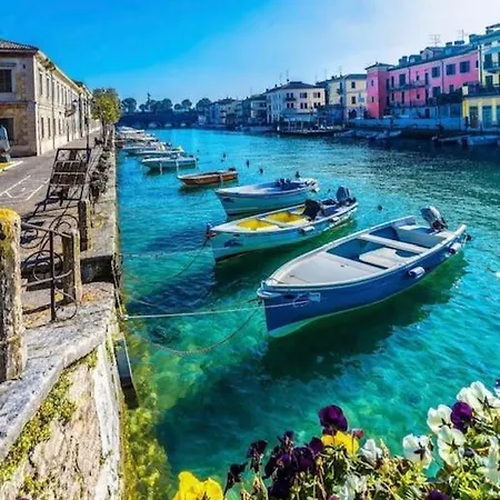 Nuova Barcaccia Hotel 3*