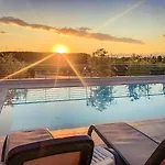 Hotel Nuova Barcaccia 3*