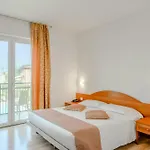 Nuova Barcaccia Hotel 3*
