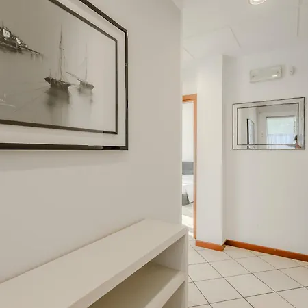 Nuova Barcaccia Hotel 3*