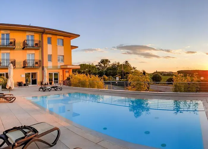 Nuova Barcaccia Hotel