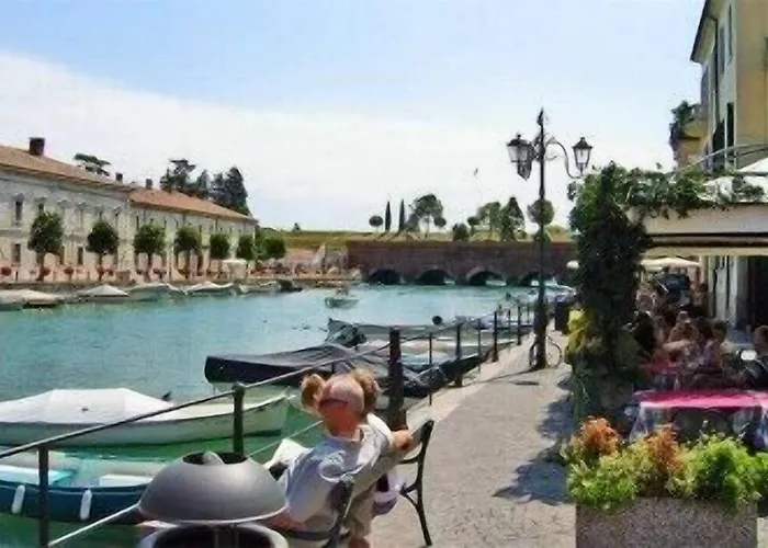 Nuova Barcaccia Hotel