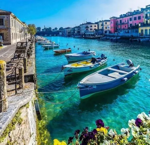 Nuova Barcaccia Hotel 3*